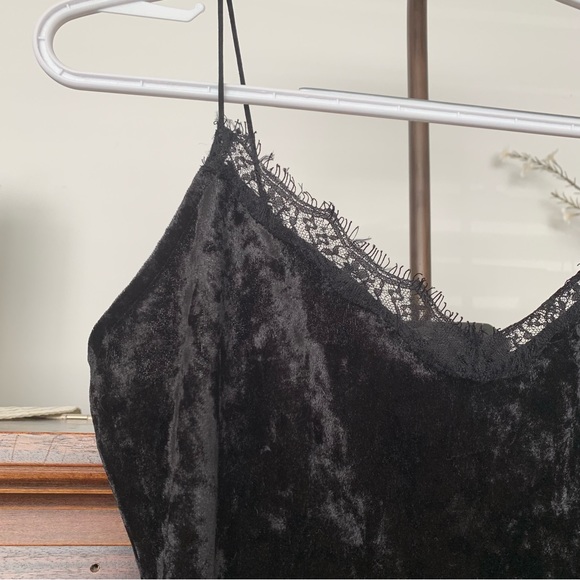 Guess Black Crushed Velvet & Lace Camisole Tank Top, Size Small - Picture 4 of 11